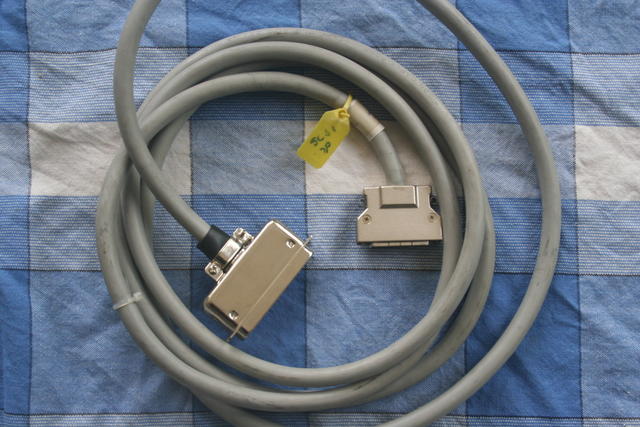 SCSI-cable-2